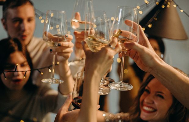 Cum să organizezi un eveniment Christmas party?