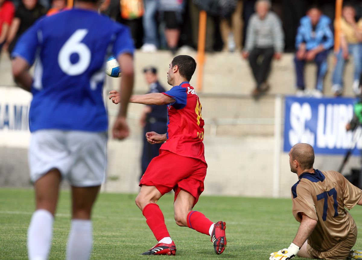Imagini de arhivă cu Vasilică Cristocea, fostul mijlocaș „de buzunar” din Ghencea din urmă cu 15 ani