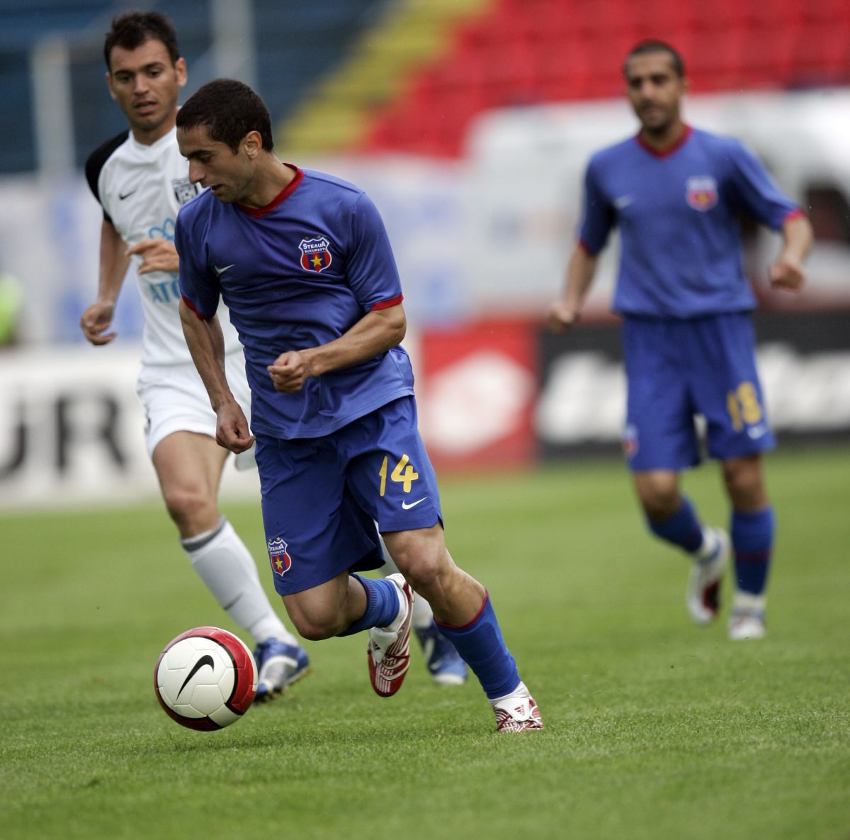 Imagini de arhivă cu Vasilică Cristocea, fostul mijlocaș „de buzunar” din Ghencea din urmă cu 15 ani