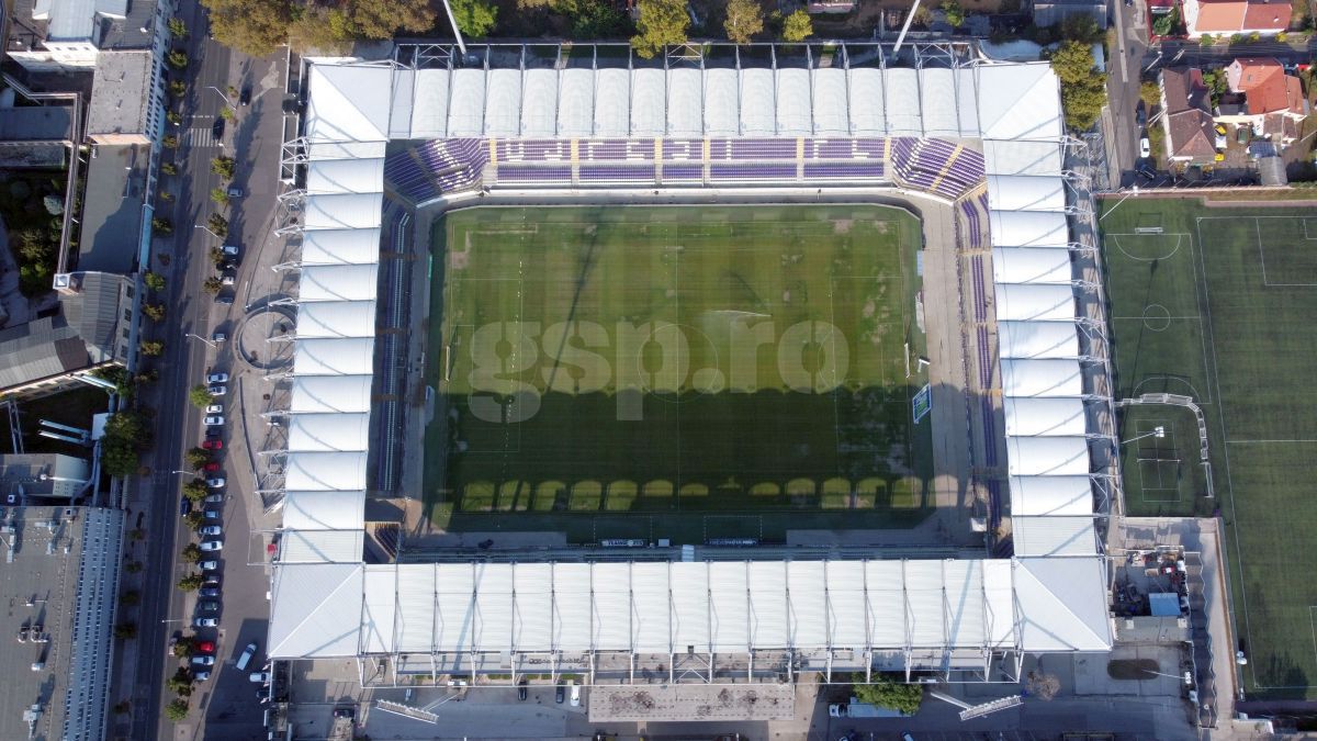 Gazon execrabil pe stadionul lui Ujpest, care va găzdui meciul Belarus - România