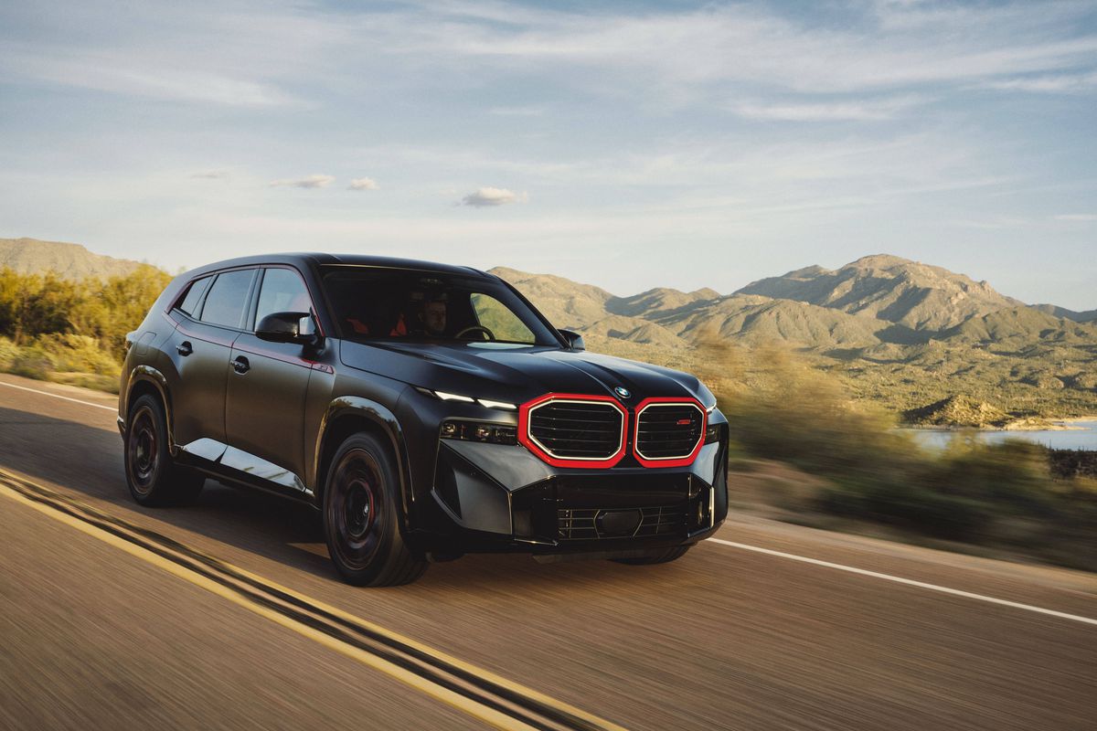 Jucătorii de la Real Madrid au primit BMW-uri de serviciu » Bellingham a ales modelul cel mai scump, cu 653 de cai putere