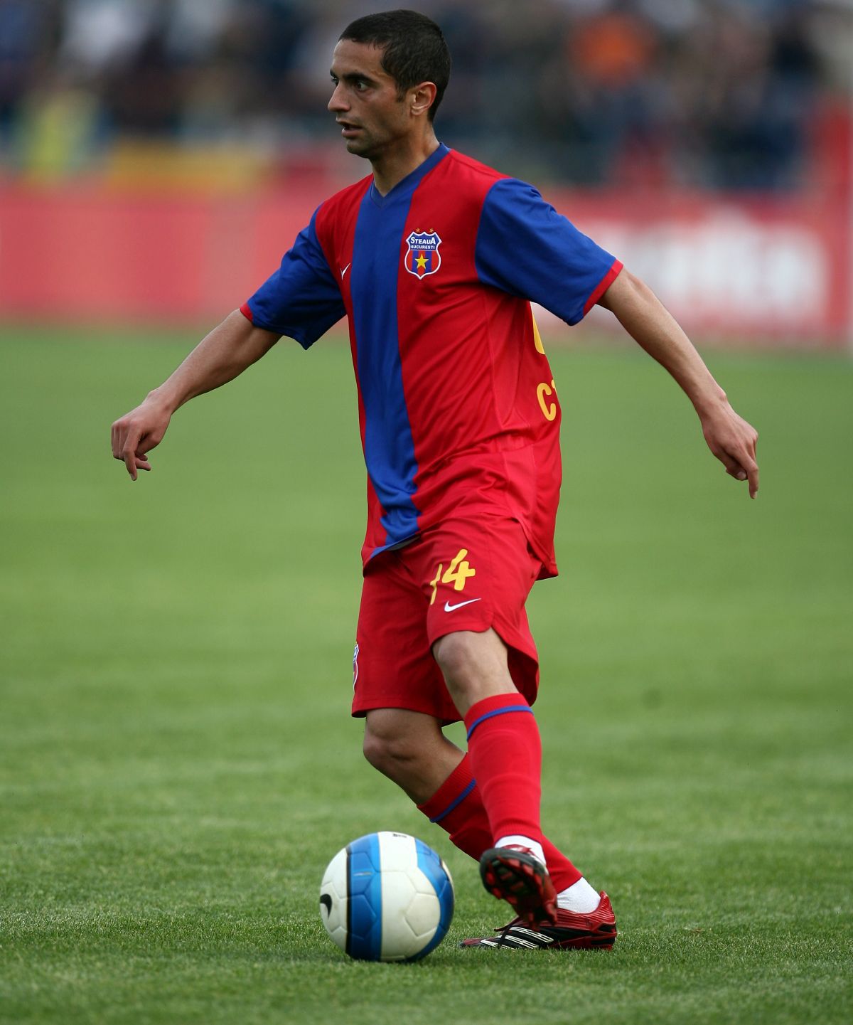 Imagini de arhivă cu Vasilică Cristocea, fostul mijlocaș „de buzunar” din Ghencea din urmă cu 15 ani