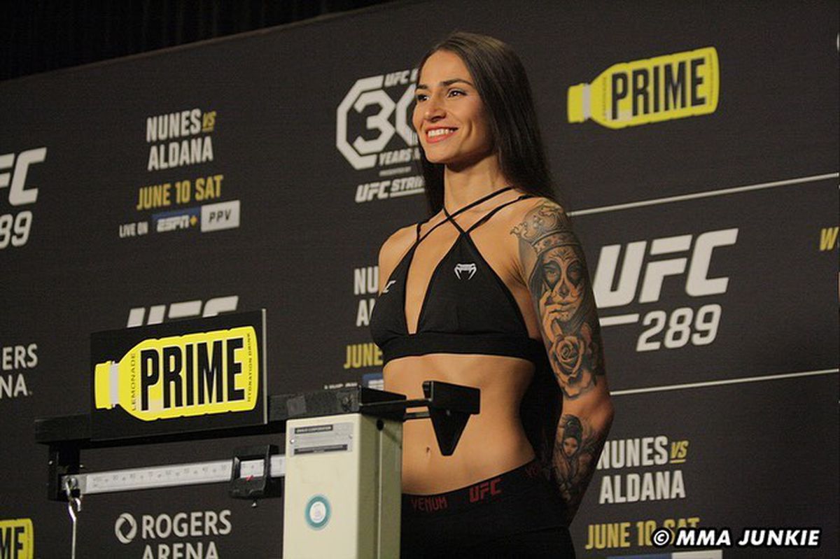 Diana Belbiță și-a intrat în noul rol la UFC 318 » Dustin Poirier s-a retras din MMA, după înfrângerea cu Max Holloway