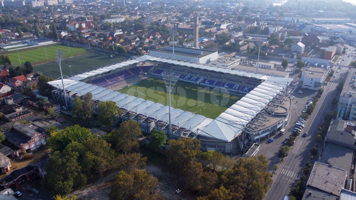 Gazon „dalmațian” » Gazeta a surprins imagini șocante pe stadionul lui Ujpest, unde România va juca cu Belarus