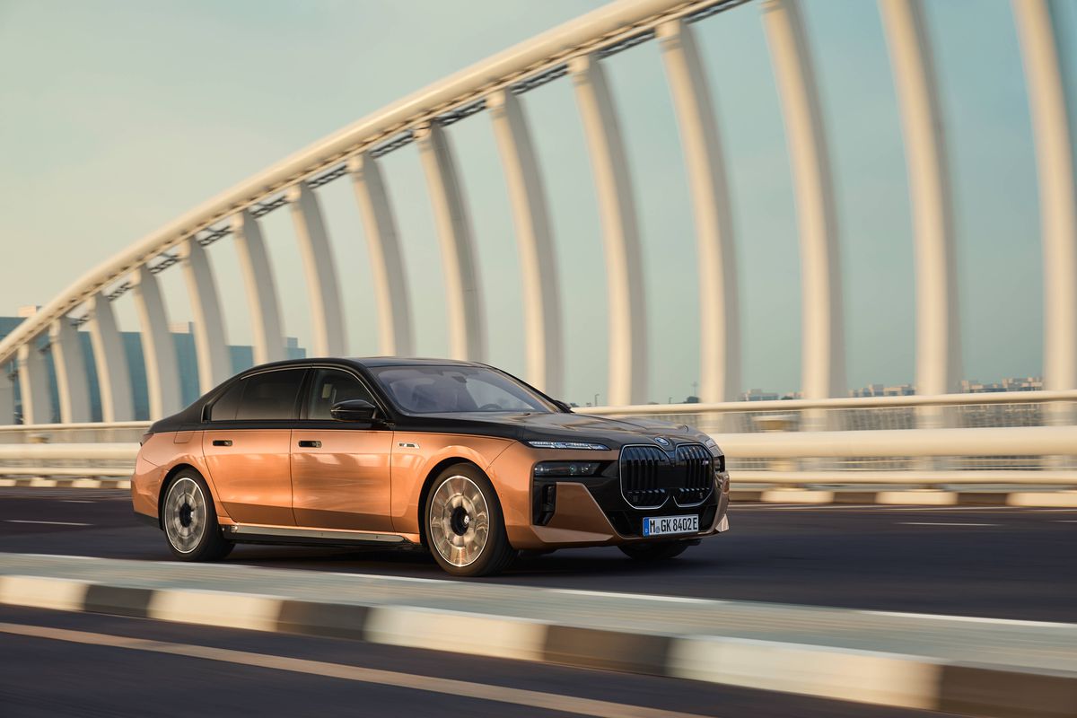 Jucătorii de la Real Madrid au primit BMW-uri cadou