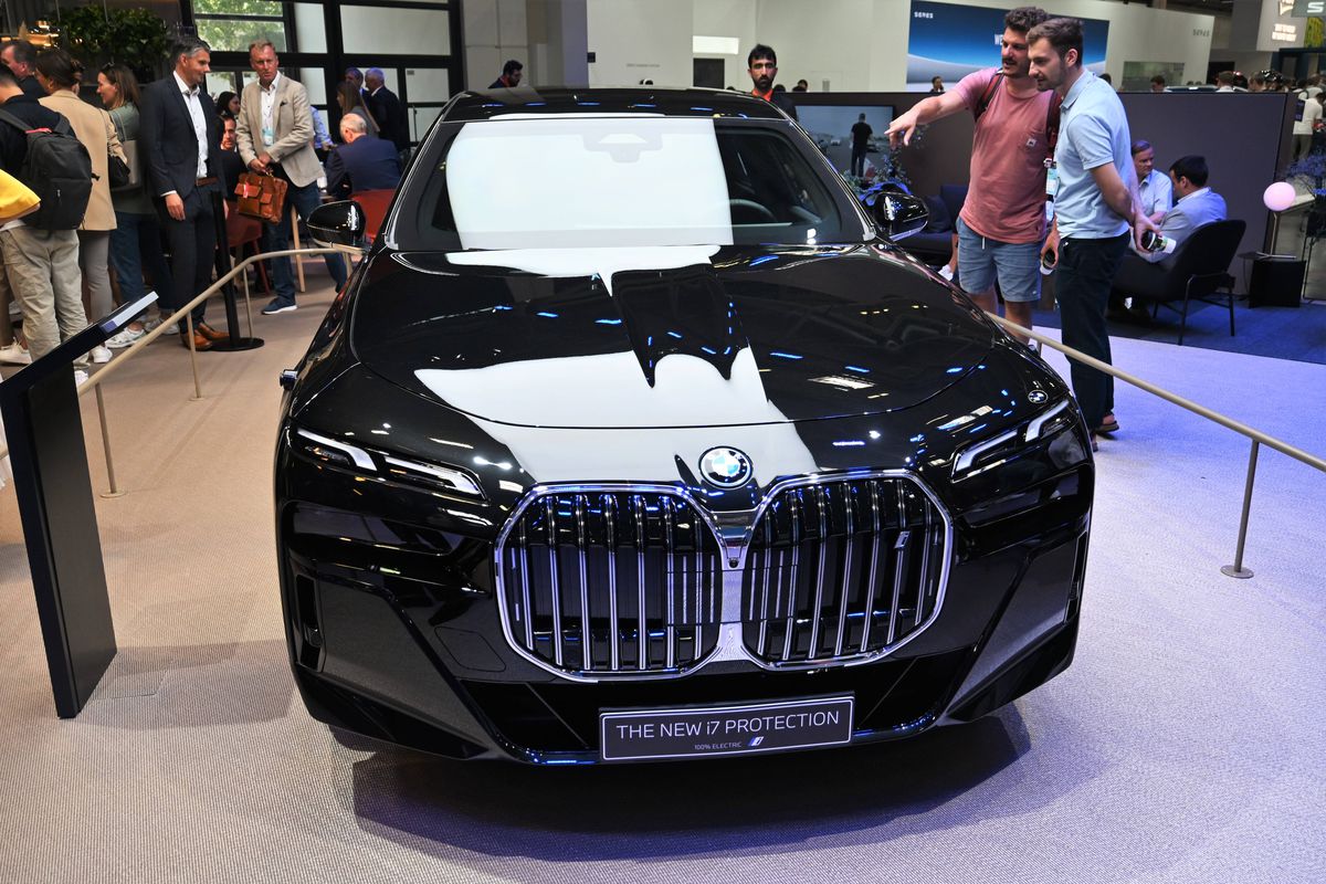 Jucătorii de la Real Madrid au primit BMW-uri cadou