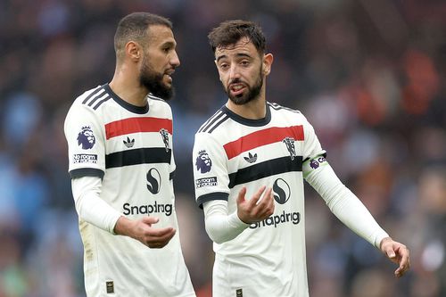 Noussair Mazraoui, în stânga // foto: Guliver/gettyimages