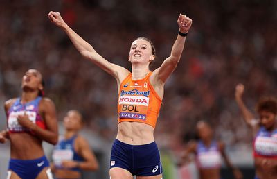 Spectatoare de lux la meciul lui Dennis Man din Eredivisie: atleta a fost invitată în loja legendelor