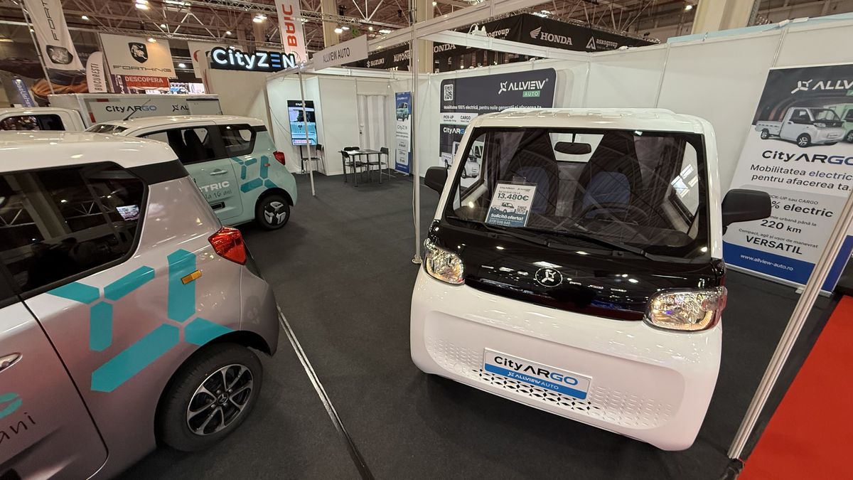 Atracție la Salonul Auto București 2025: CityZEN, micromașina cu suflet românesc care poate fi condusă de la 16 ani