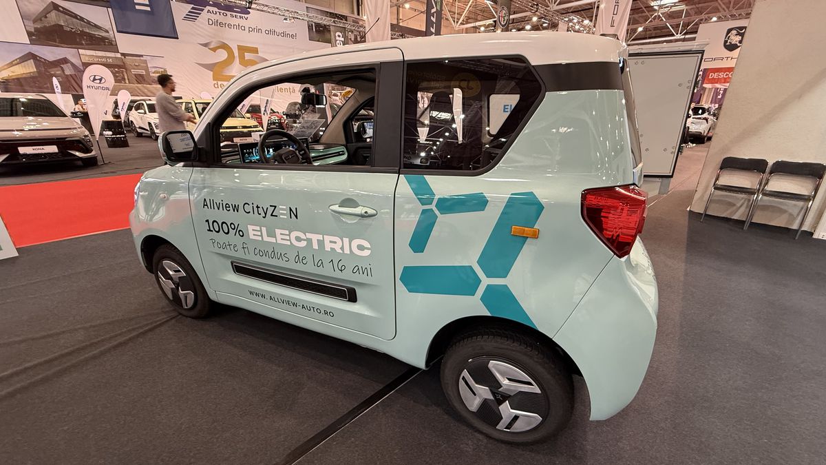 Atracție la Salonul Auto București 2025: CityZEN, micromașina cu suflet românesc care poate fi condusă de la 16 ani
