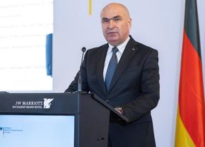 Prim-ministrul Ilie Bolojan, mesaj la despărțirea de Emeric Ienei: „Noi, orădenii...”