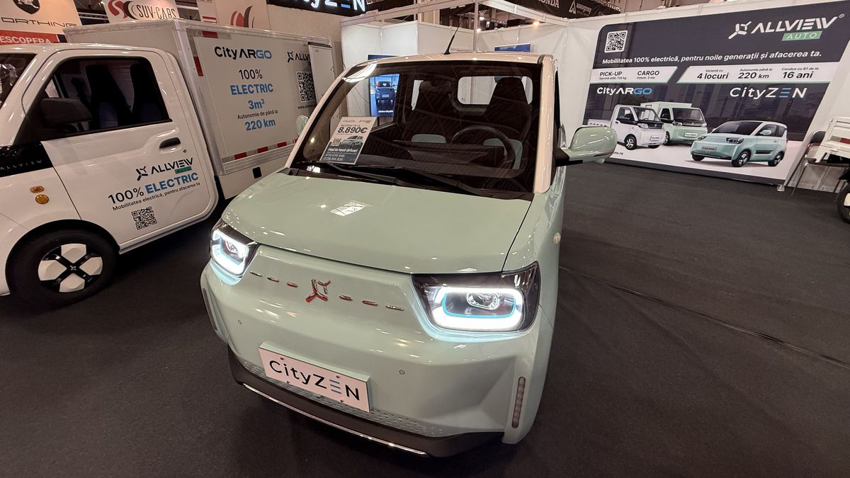 Atracție la Salonul Auto București 2025: CityZEN, micromașina cu suflet românesc care poate fi condusă de la 16 ani