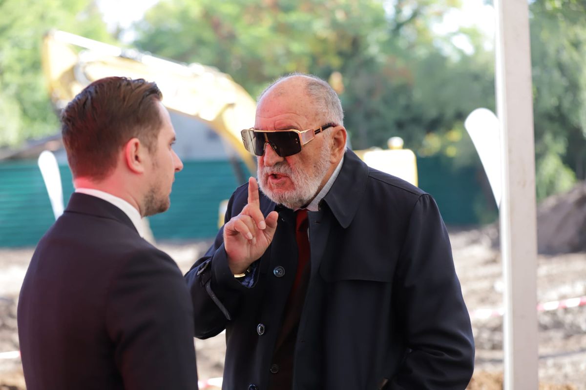 Ion Țiriac participă la investiția de 16 milioane de euro, o clinică nouă la Spitalul Obregia: „Am dublat de fiecare dată”