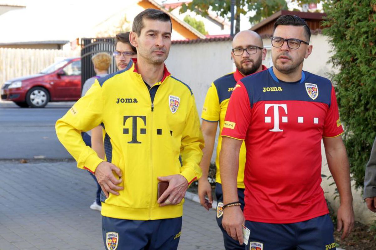 ALEGERI PREZIDENȚIALE 2019 // GALERIE FOTO Mobilizare la națională! Jucătorii și staff-ul României au fost împreună la vot