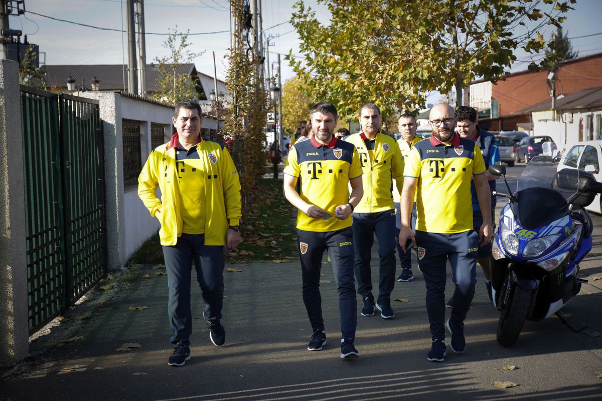 ALEGERI PREZIDENȚIALE 2019 // GALERIE FOTO Mobilizare la națională! Jucătorii și staff-ul României au fost împreună la vot