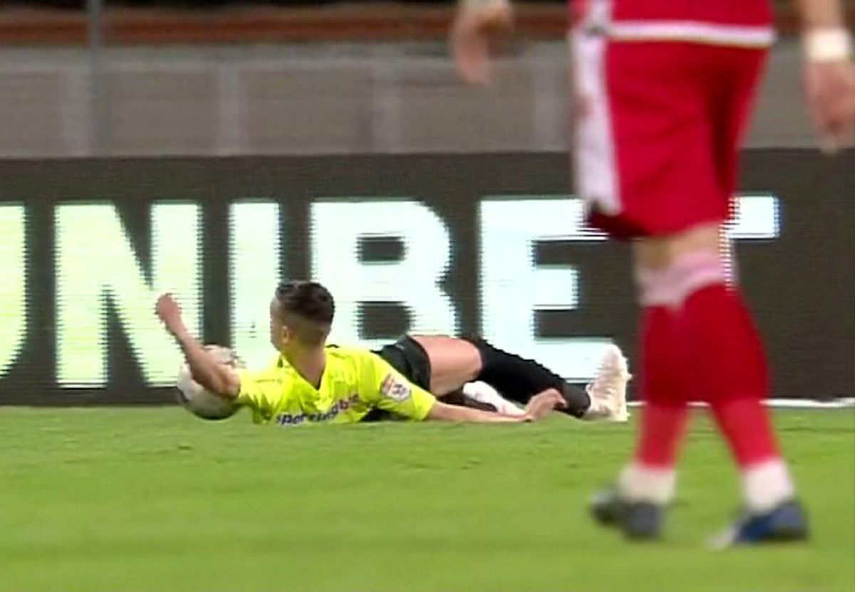 GALERIE FOTO Probleme de arbitraj la Dinamo - CFR! Hațegan nu a acordat TREI PENALTY-URI