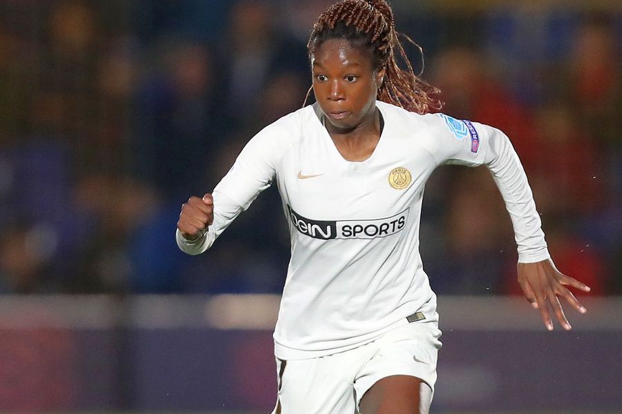 Aminata Diallo, jucătoarea care i-a angajat pe agresorii care i-au atacat colega. // Foto: Getty Images Halucinant! O fotbalistă de la PSG, bătută cu ranga! Agresorii, plătiți de o colegă care voia să-i ia locul în primul „11” » Poliția a arestat-o