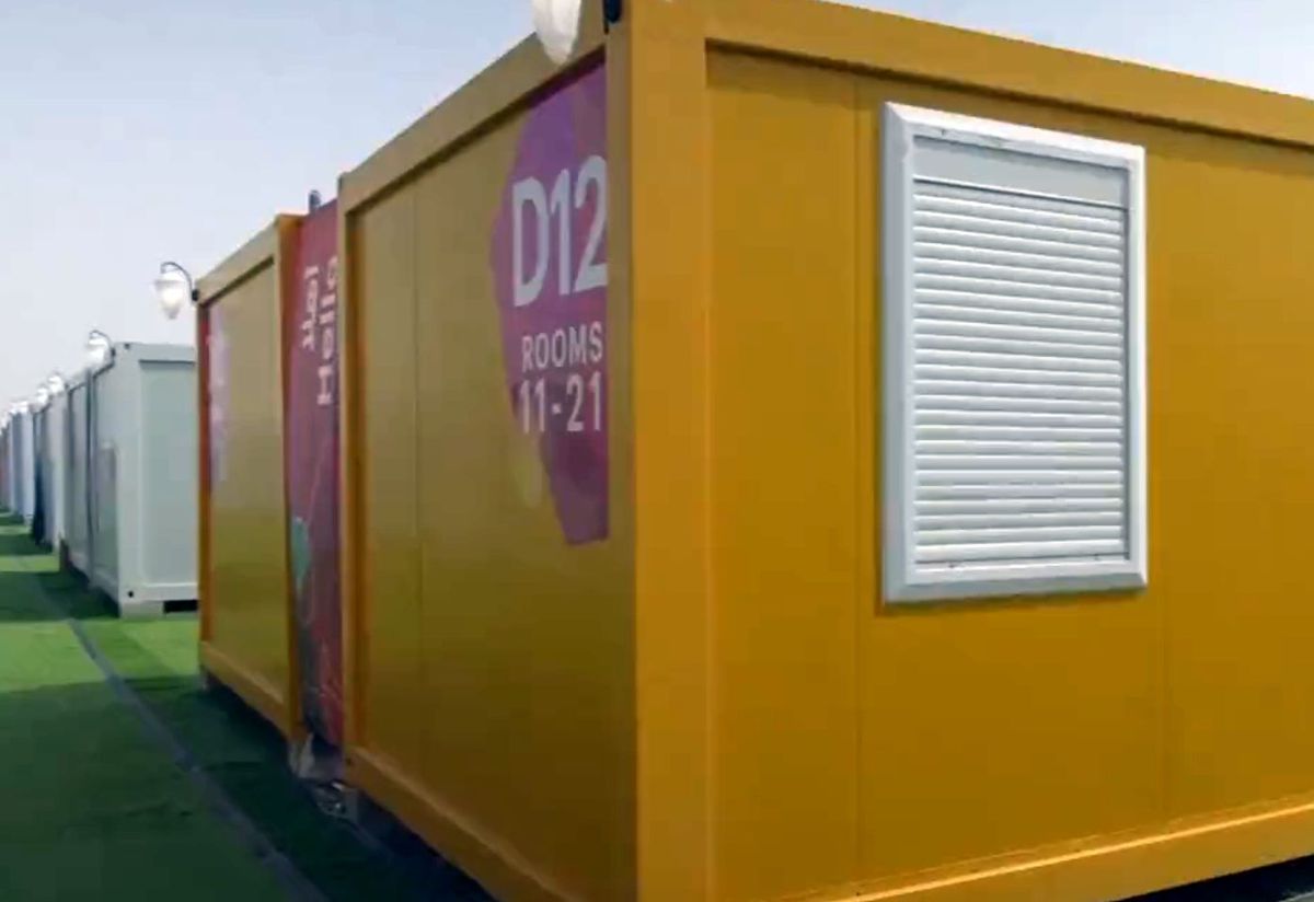 Fani în containere la CM 2022! Prețul pentru o noapte este uriaș