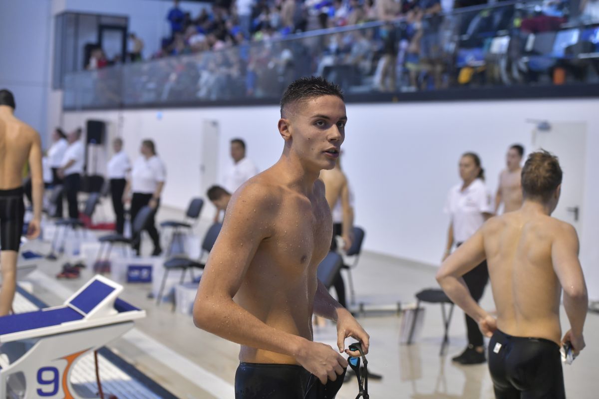 David Popovici a câștigat finala la 100 de metri liber la Campionate Naționale de Înot în bazin scurt