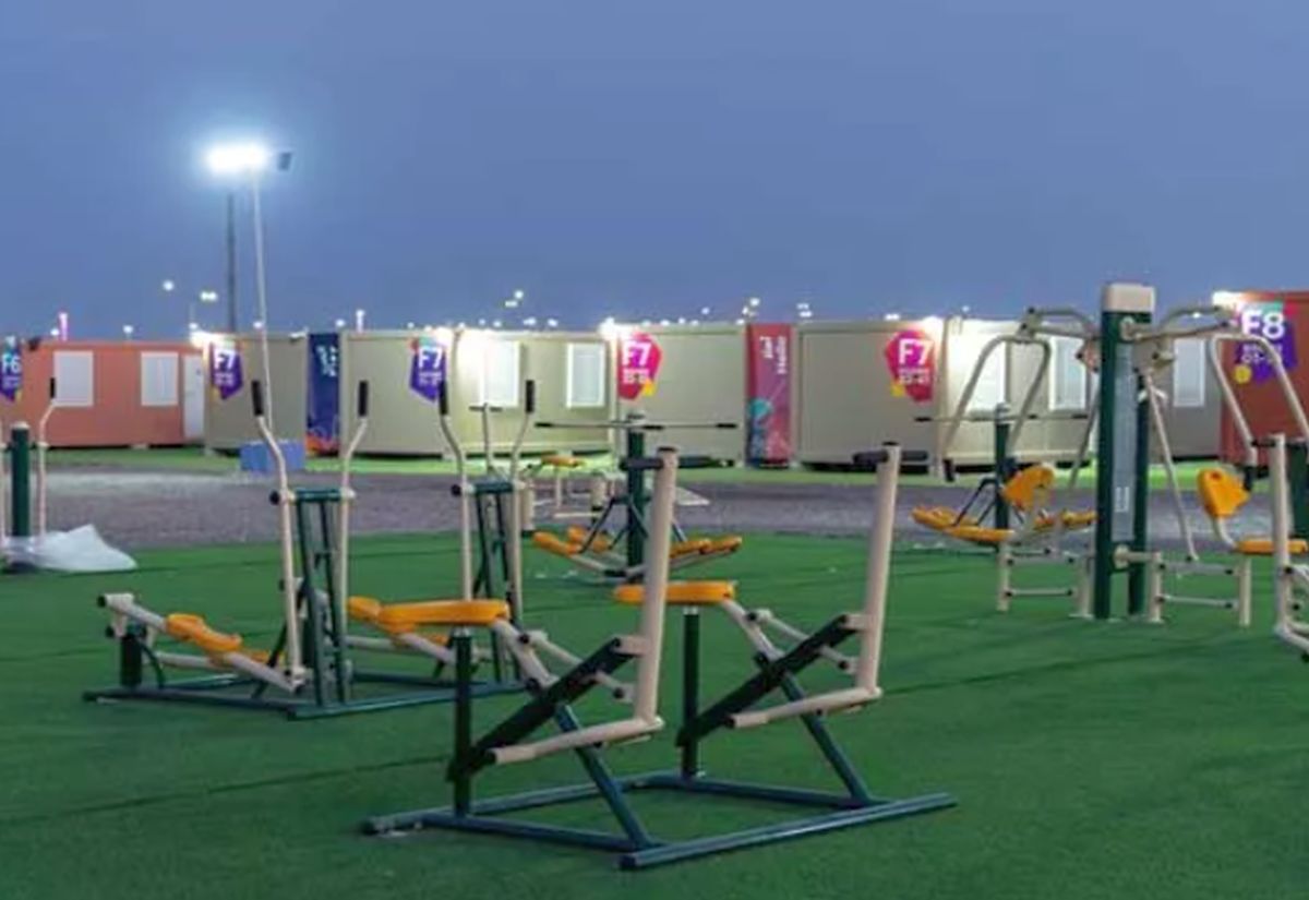 Fani în containere la CM 2022! Prețul pentru o noapte este uriaș