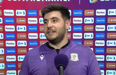 Interviu atipic după Dumbrăvița - CFR Cluj: „A fost o onoare pentru mine! Știu că am kilograme în plus, dar mă trezesc la 5, lucrez și în învățământ. Încerc să îmi fac un rost în viață”