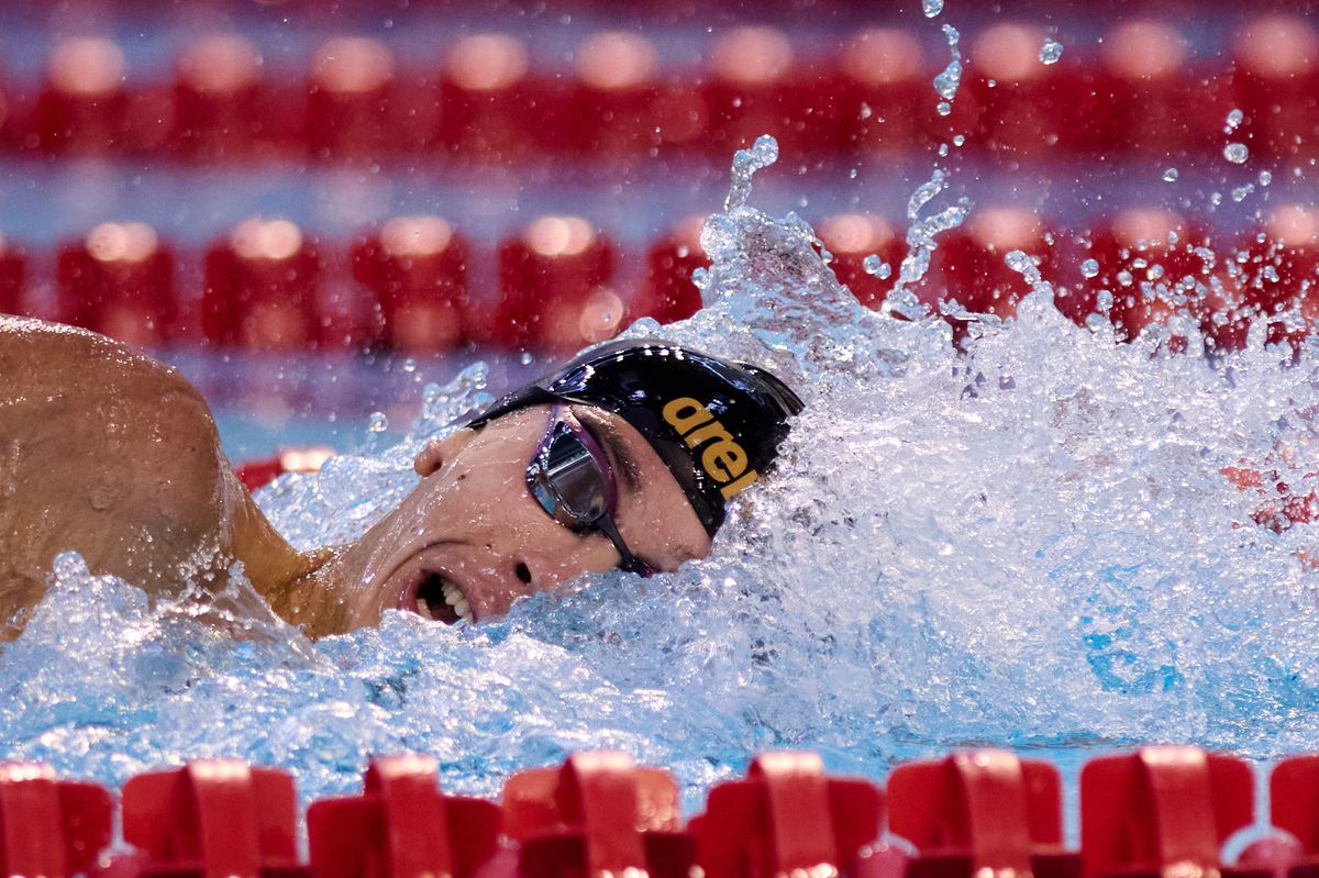 O nouă medalie de aur pentru David Popovici la Campionatele Naționale în bazin scurt » L-a bătut pe Stancu la 200 m liber