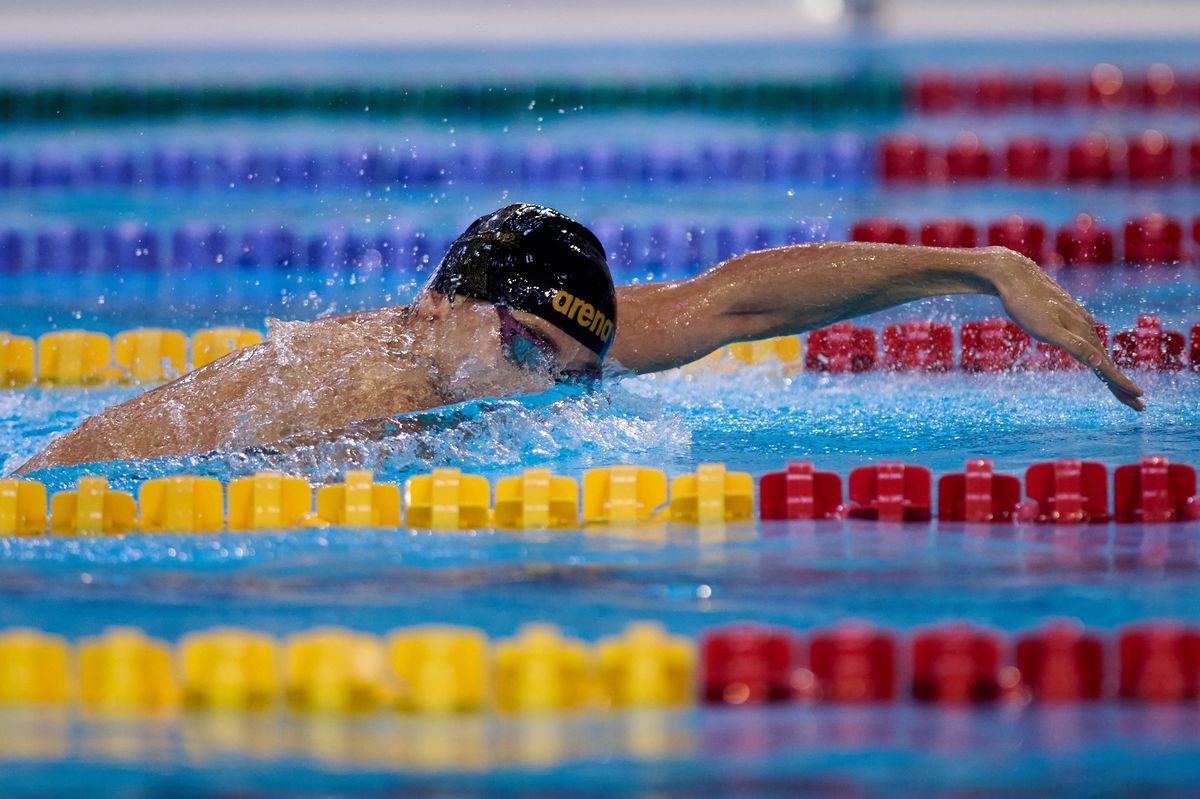 O nouă medalie de aur pentru David Popovici la Campionatele Naționale în bazin scurt » L-a bătut pe Stancu la 200 m liber