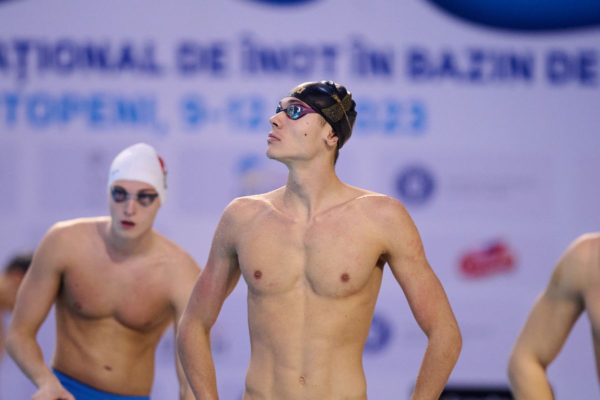 O nouă medalie de aur pentru David Popovici la Campionatele Naționale în bazin scurt » L-a bătut pe Stancu la 200 m liber