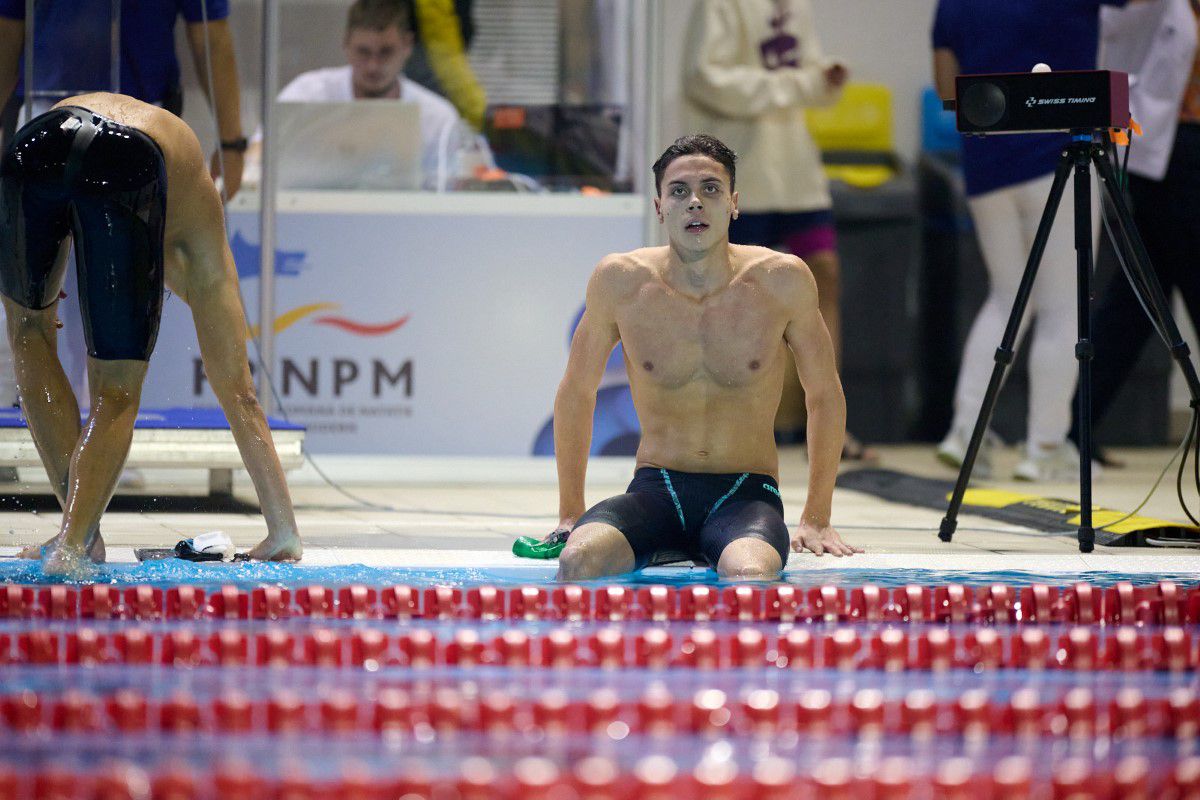 O nouă medalie de aur pentru David Popovici la Campionatele Naționale în bazin scurt » L-a bătut pe Stancu la 200 m liber