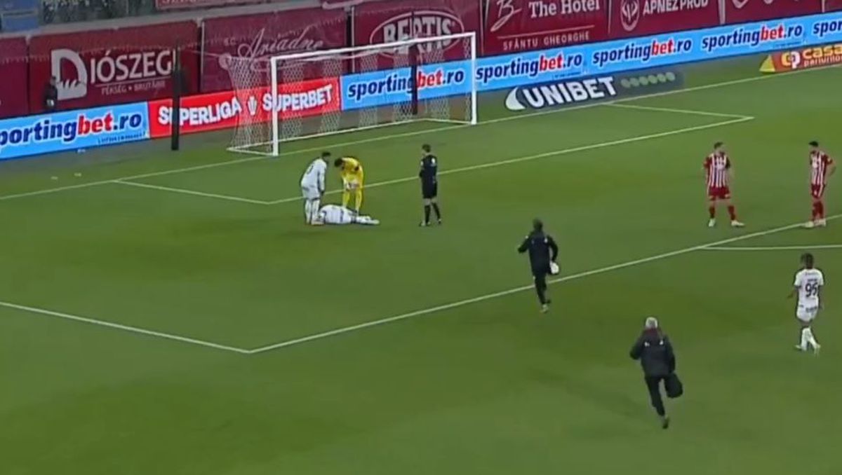 Două faze controversate în Sepsi - Rapid » Giuleștenii au cerut penalty de două ori în 5 minute
