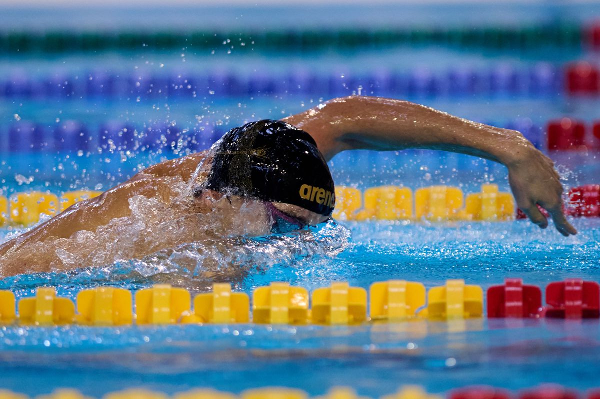 O nouă medalie de aur pentru David Popovici la Campionatele Naționale în bazin scurt » L-a bătut pe Stancu la 200 m liber