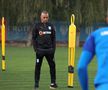 Ivaylo Petev are misiunea de a-i redresa rapid pe olteni / Sursă foto: Facebook@ Universitatea Craiova
