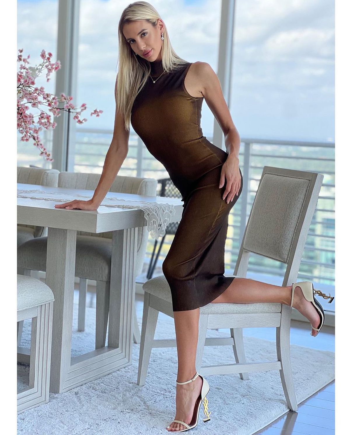 GALERIE FOTO Bri Teresi, apariții incendiare pe Instagram! E pasionată de fitness și de politică