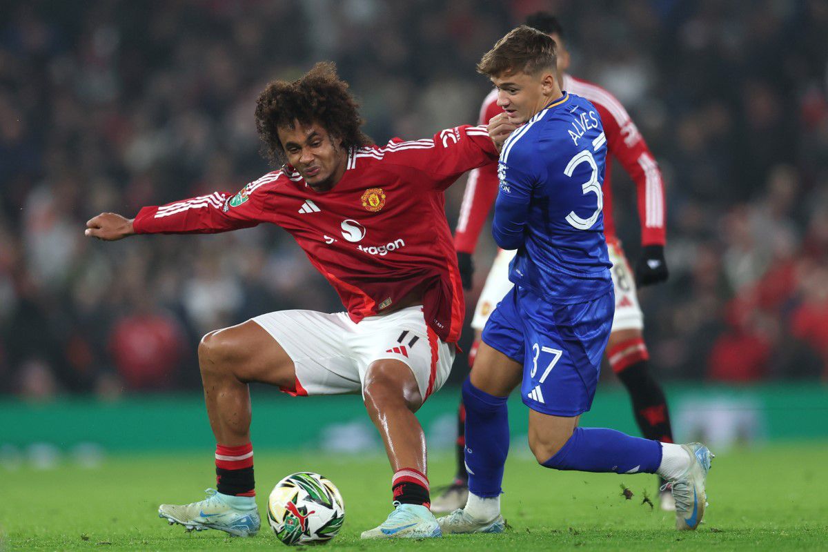 Joshua Zirkzee la Manchester United