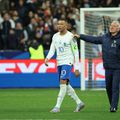 Francezii anunță o ruptură între Kylian Mbappe și selecționerul Didier Deschamps / Foto: Imago