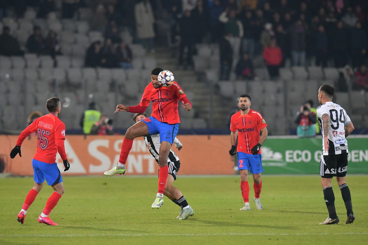 U Cluj - FCSB 1-2: Bîrligea, primarul Clujului » „Nouarul” campioanei a făcut legea în fața liderului, la revenirea în orașul unde s-a afirmat. Clasament în Superliga