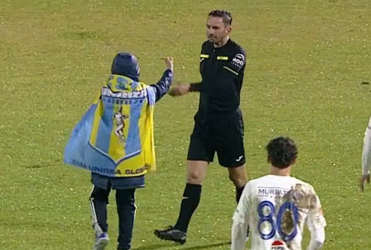 Imagini scandaloase la Slobozia - Farul! Ce a putut să-i facă un copil lui Colțescu