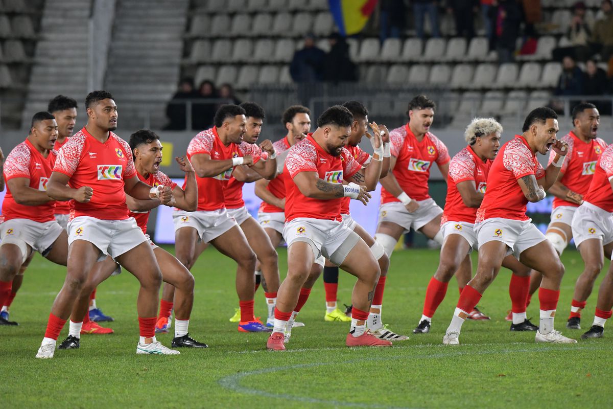 Fotoreporterul GSP a surprins imaginea serii după România – Tonga: tatuaj spectaculos, cu un urs, pentru un rugbyst român