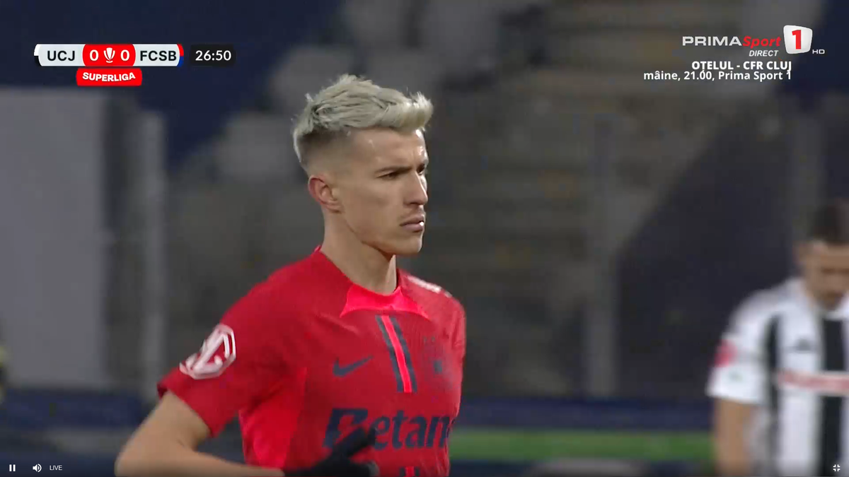 Tavi Popescu, scos în minutul 27 din U Cluj - FCSB. Consolat cu greu