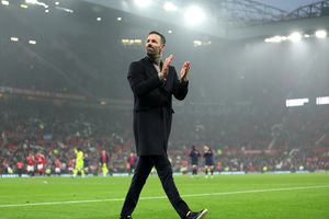 Manchester United - Leicester 3-0 » „Diavolii roșii” câștigă categoric ultima partidă cu Ruud van Nistelrooy pe bancă