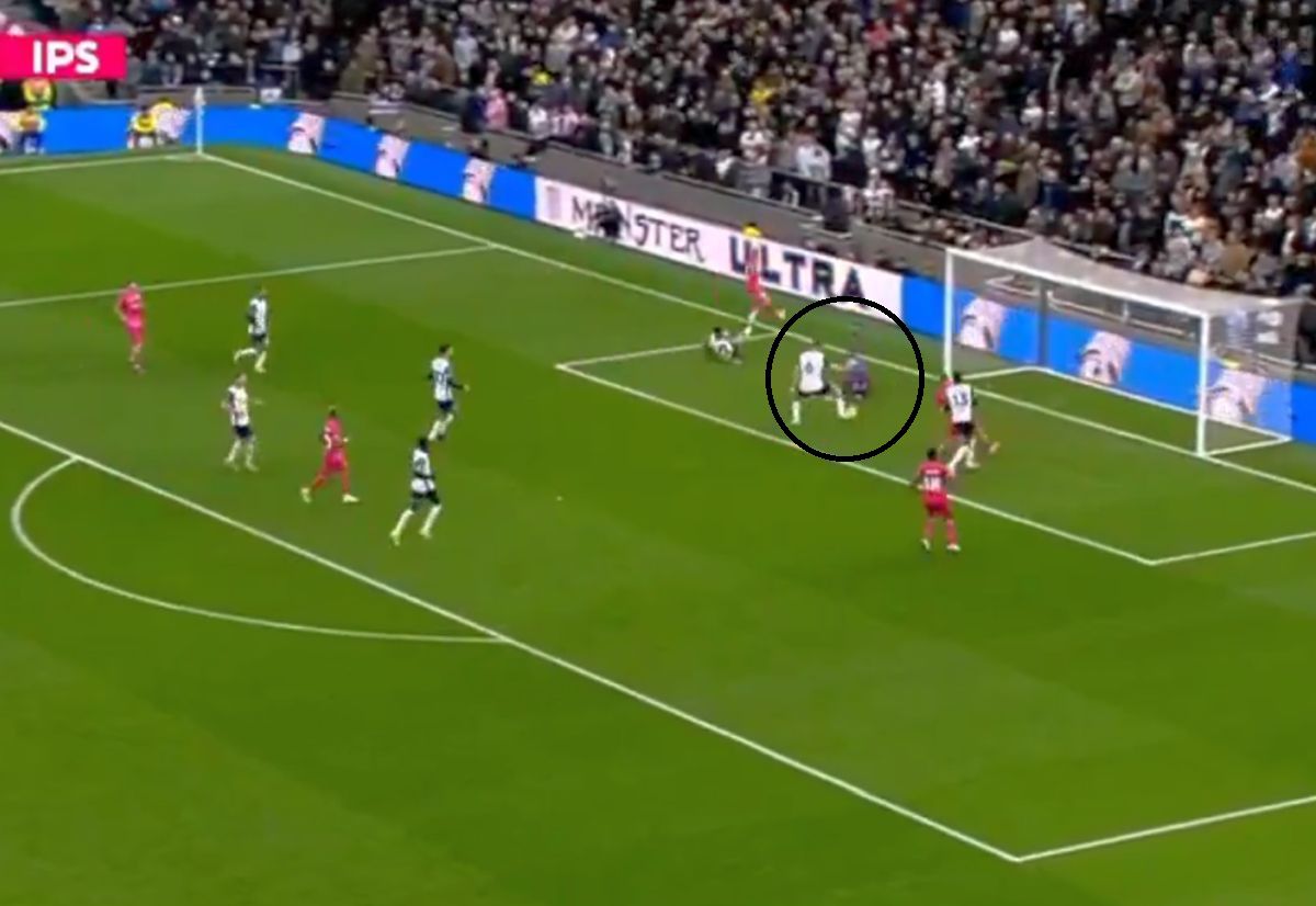 Presa din Anglia a dat de pământ cu Radu Drăgușin: „Din nou!” » Ce note a primit după Tottenham - Ipswich