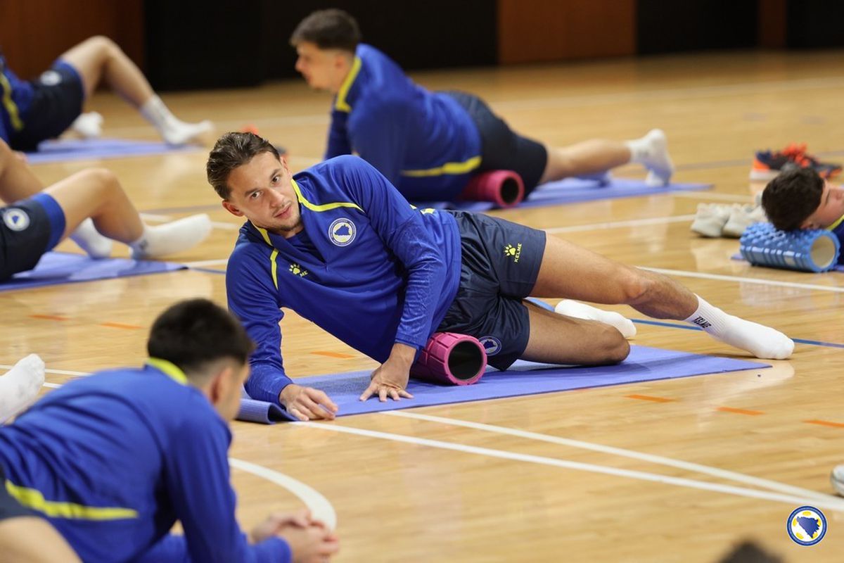 Antrenament neobișnuit înainte de meciul cu România » Bosnia s-a pregătit în interiorul hotelului