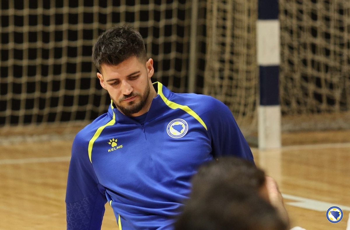 Antrenament neobișnuit înainte de meciul cu România » Bosnia s-a pregătit în interiorul hotelului