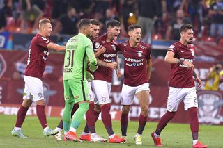 Un fost golgheter al Rapidului e convins că giuleștenii vor da lovitura: „Sezonul ăsta chiar sunt principalii favoriți la titlu!” + „El e omul-cheie!”