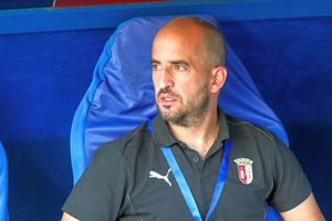 EL e antrenorul pe care Rotaru vrea să-l pună la Craiova în locul lui Rădoi » A lucrat cu Andre Villas-Boas la Chelsea și Tottenham!