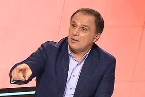 Basarab Panduru îl confruntă în direct la TV pe Mircea Lucescu: „De ce nu e convocat? E cineva mai în formă decât el?”