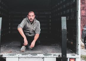 Interviu cu scriitorul Alex Tocilescu: „Hagi ar fi fost probabil cel mai harnic președinte al României din toate timpurile”