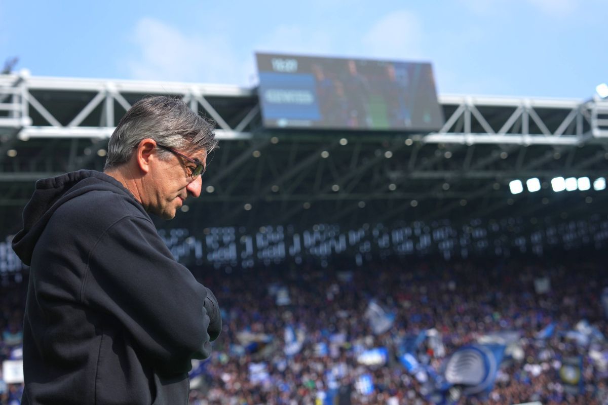 Și-a bruscat jucătorul, iar la 4 zile a fost dat afară!