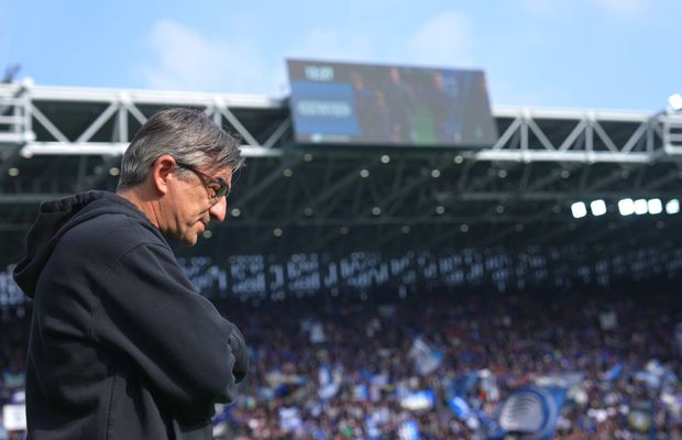 Și-a bruscat jucătorul, iar la 4 zile a fost dat afară!