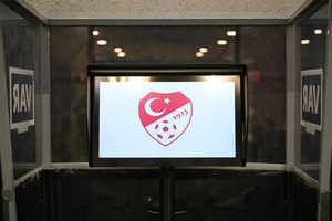 Cutremur în fotbalul din Turcia: jucători de la Galatasaray și Besiktas, implicați în scandalul uriaș de pariuri!